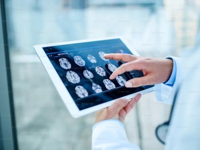 Reviewing medical images on a tablet