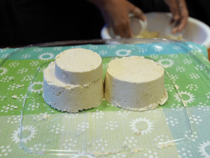 DIY Moon Sand