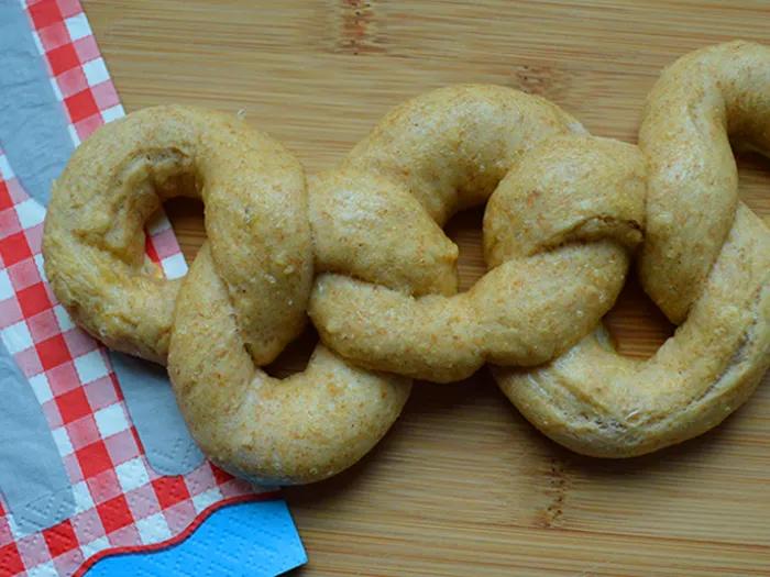 Olympic Ring Pretzels | Camp Little Victors