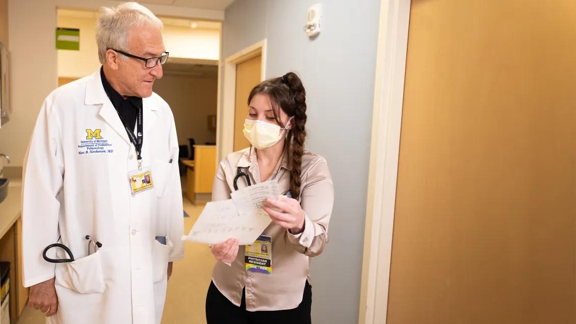 Pediatric pulmonology physician consult between an attending & a trainee