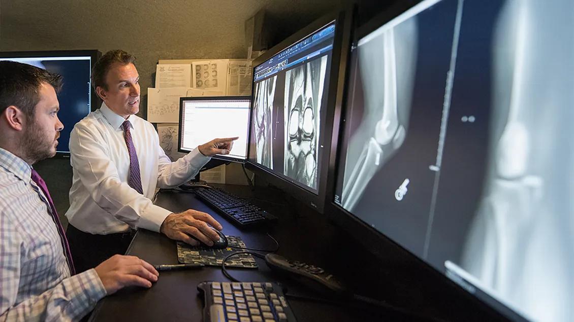 Two doctors discuss musculoskeletal scans