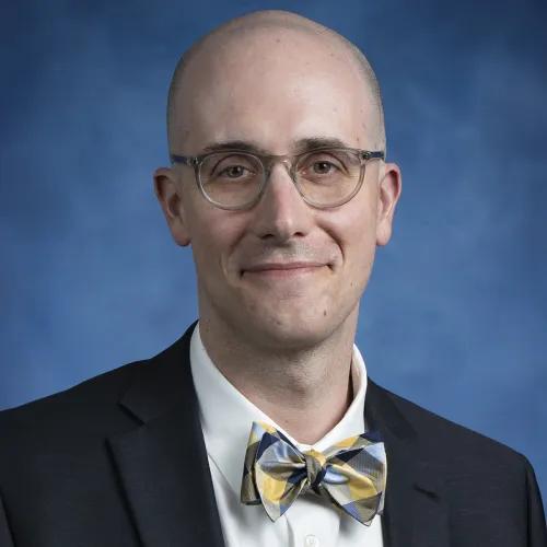Elliot Tapper