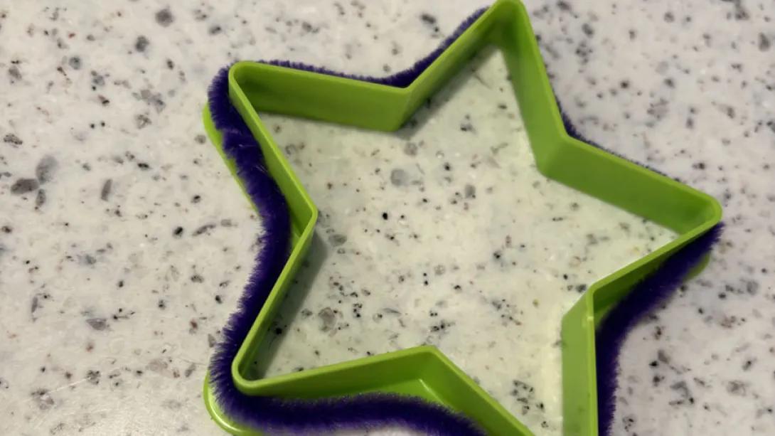 pipe cleaner wraps around a star shape