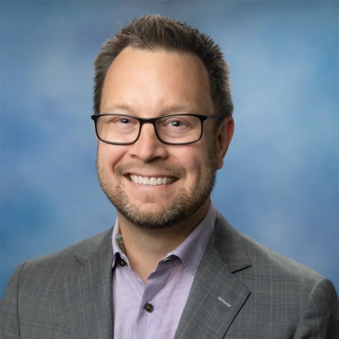 Justin M Oldham, MD