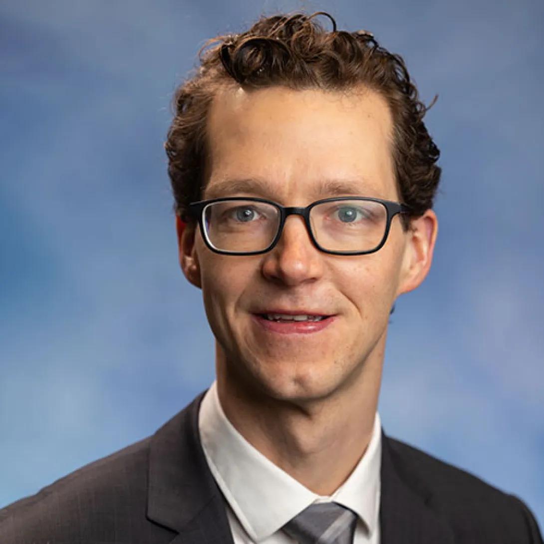 David Arnolds, MD